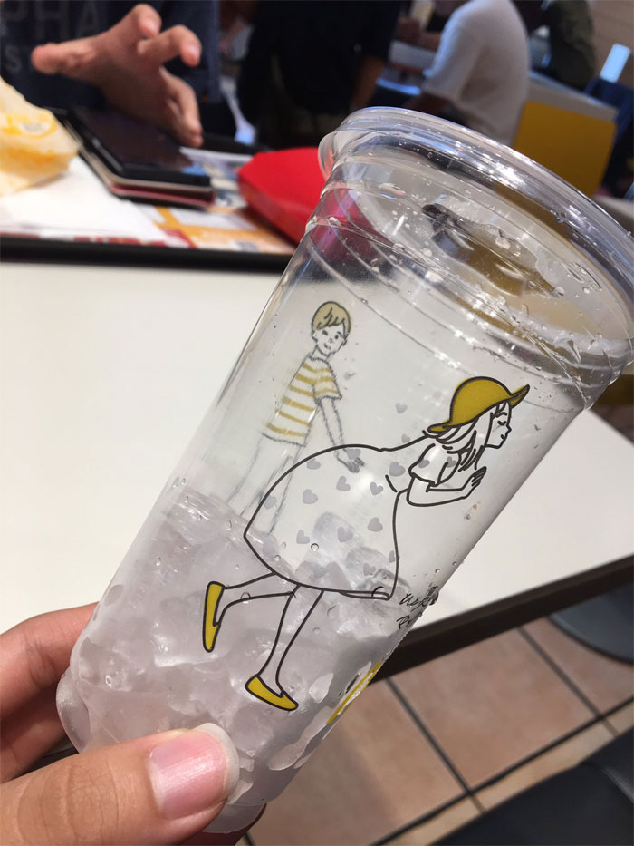 People Are Laughing At These Cups By McDonald’s Japan Because They Become Inappropriate After Rotating Them