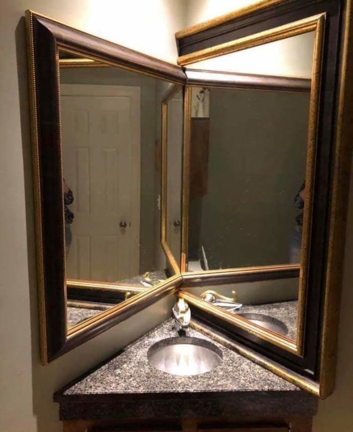 Real Estate Agent Posts 25 Of The Worst Home Design Finds By Her Fellow Agents