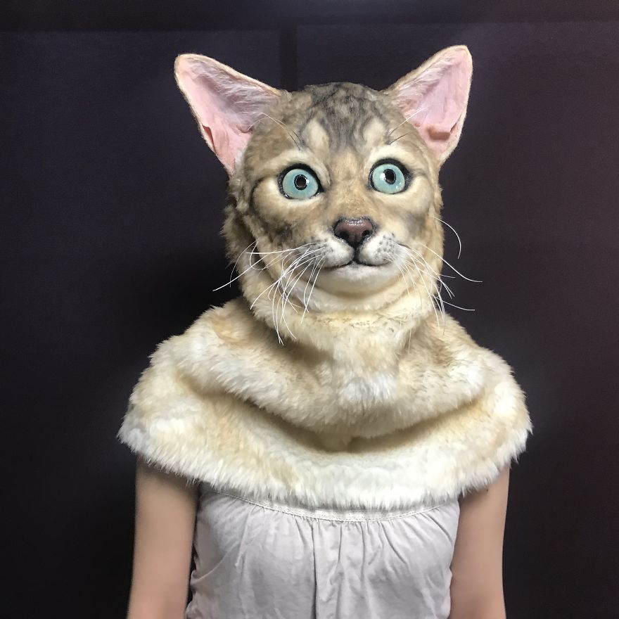 These Super Realistic Custom-Made Pet Replica Masks Are A Sweet Spot Between Cute And Frightening These Super Realistic Custom-Made Pet Replica Masks Are A Sweet Spot Between Cute And Frightening