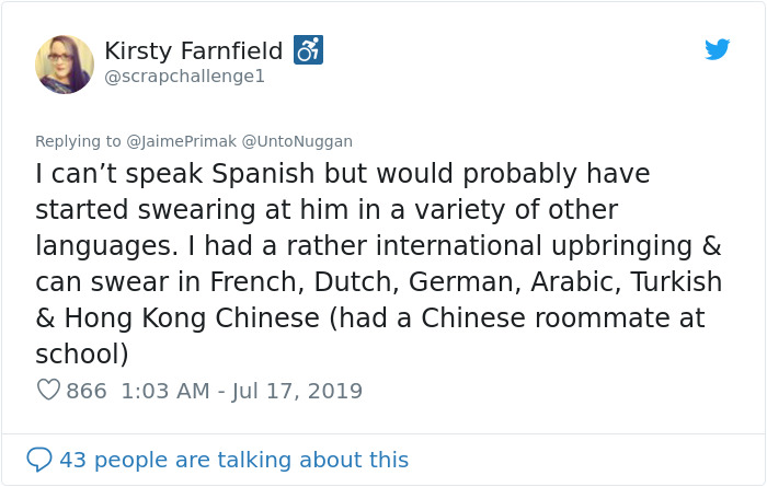 Racist Man Demands That A Woman Stop Speaking Spanish On A Plane, Passengers Troll Him By Speaking Spanish Too