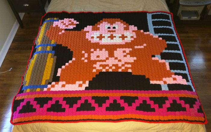 This Grandma Passionate About Crochet Dedicates Handmade Blankets To Retrogaming And Even In Summer, You Will Want One Of These This Grandma Passionate About Crochet Dedicates Handmade Blankets To Retrogaming And Even In Summer, You Will Want One Of These