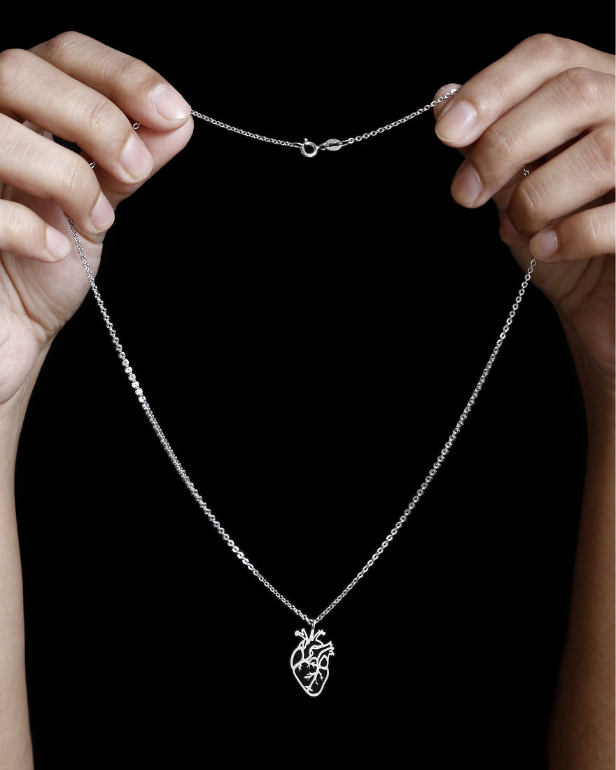 I Create Intricate Silver Pendants Based On My Papercuts (19 Pics) I Create Intricate Silver Pendants Based On My Papercuts (19 Pics)