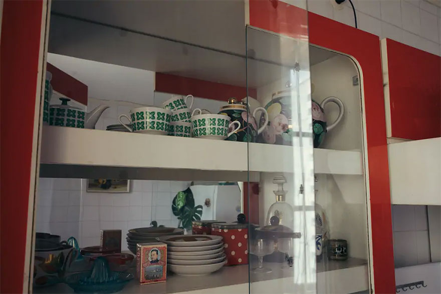 After Watching Chernobyl, My Boyfriend And I Designed Our Apartment In Soviet Style And Listed It In On Airbnb