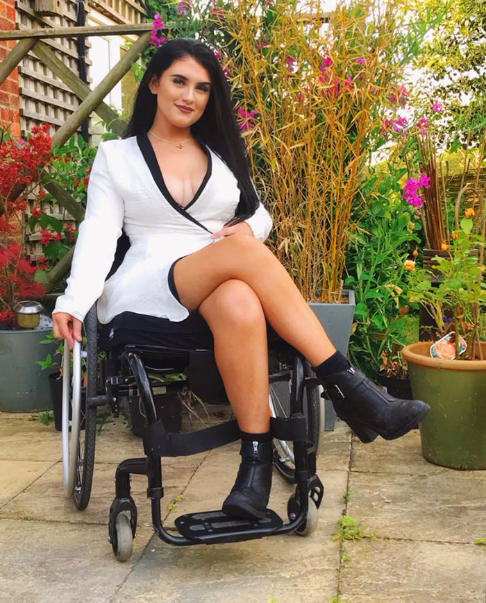 30 Suicide Survivors Share How Happy They Finally Are 30 Suicide Survivors Share How Happy They Finally Are