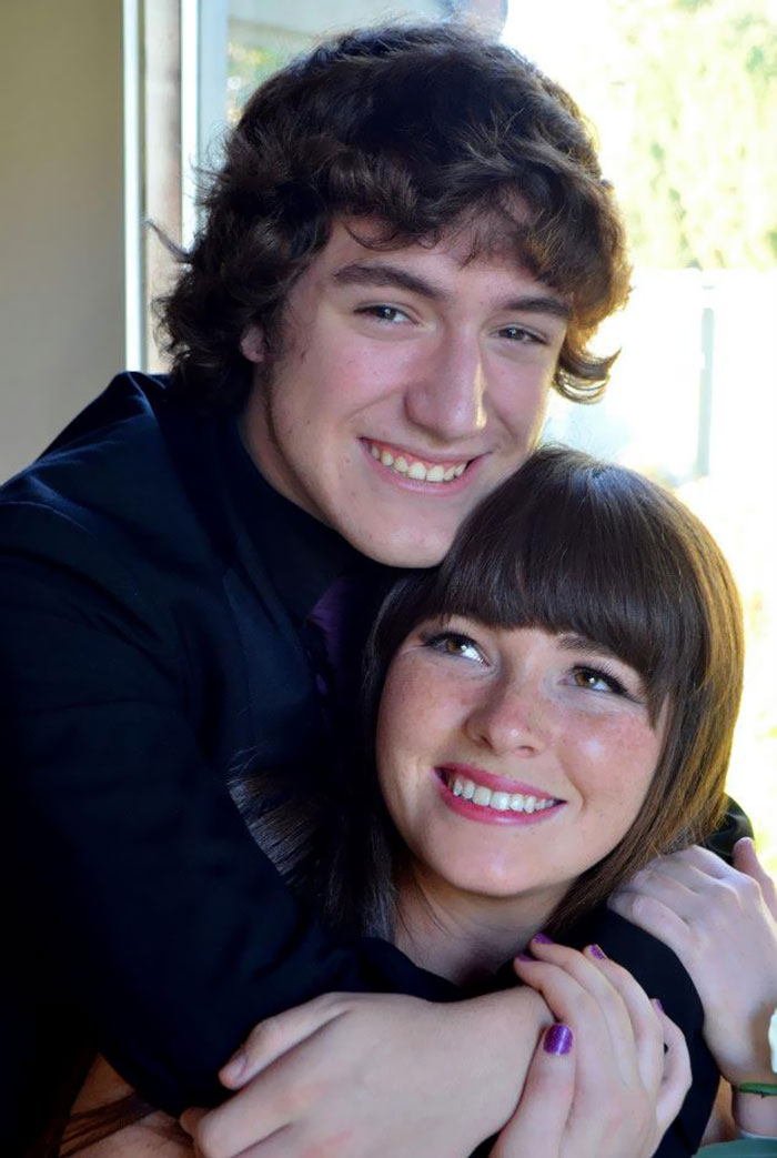 30 Suicide Survivors Share How Happy They Finally Are 30 Suicide Survivors Share How Happy They Finally Are