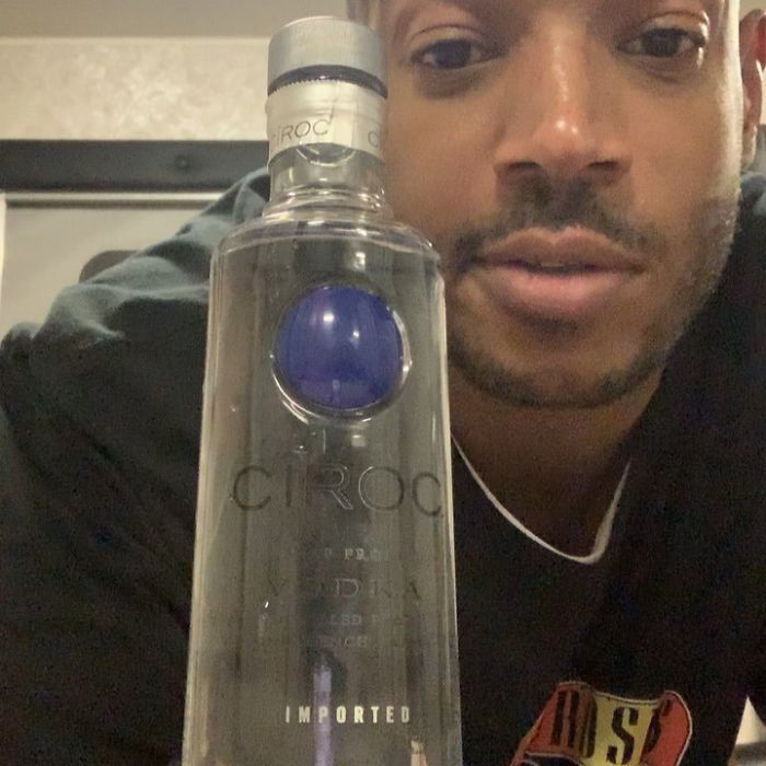 22 Best Responses To The New ‘Kicking The Cap Off A Bottle’ Challenge 22 Best Responses To The New ‘Kicking The Cap Off A Bottle’ Challenge