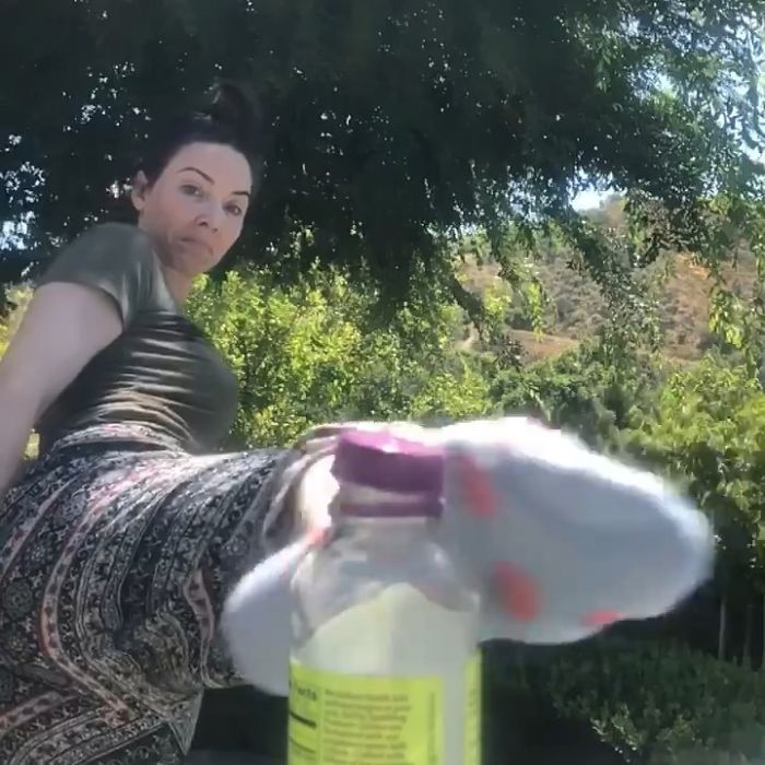 22 Best Responses To The New ‘Kicking The Cap Off A Bottle’ Challenge 22 Best Responses To The New ‘Kicking The Cap Off A Bottle’ Challenge