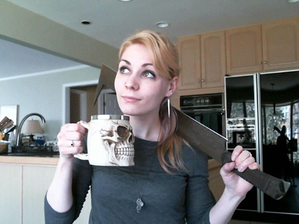 Woman Buys An Uruk-Hai Sword, Shows The World How Helpful It is In Daily Life (17 Pics) Woman Buys An Uruk-Hai Sword, Shows The World How Helpful It is In Daily Life (17 Pics)