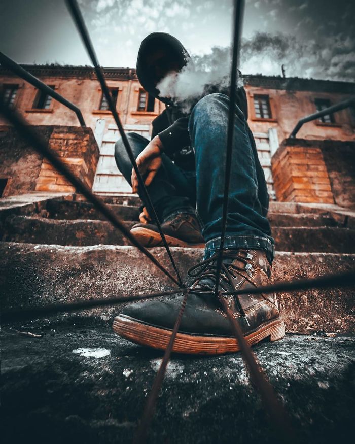 Photographer Uses Creative Tricks To Take Amazing Pictures (12 Pics) Photographer Uses Creative Tricks To Take Amazing Pictures (12 Pics)