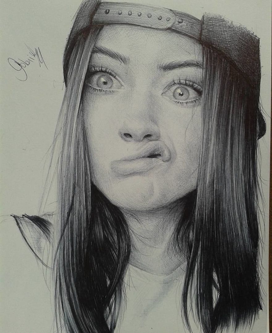Brazilian Artist Draws Portraits With Only A Ballpoint Pen That Look Extremely Realistic