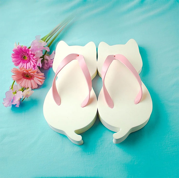 These Cat-Shaped Sandals Were Created By A Japanese Company, And They Look Adorable These Cat-Shaped Sandals Were Created By A Japanese Company, And They Look Adorable