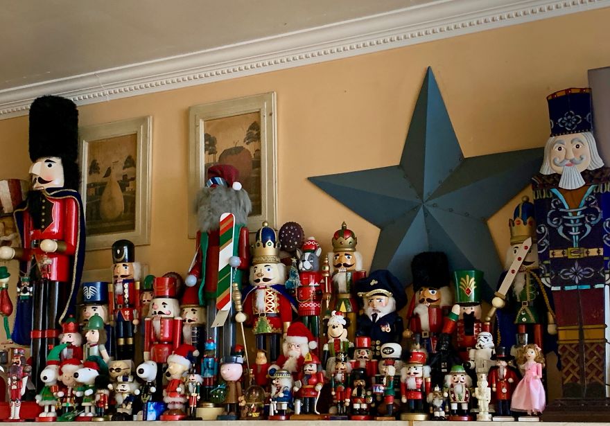 We&#8217;re Nutty For Nutcrackers: New Jersey Cafe&#8217;s Huge Collection