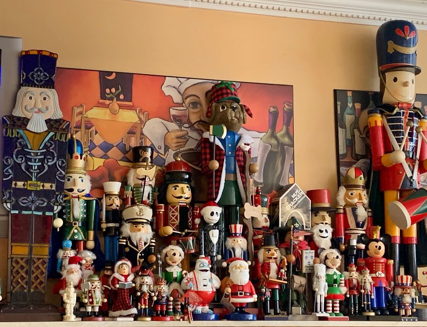 We&#8217;re Nutty For Nutcrackers: New Jersey Cafe&#8217;s Huge Collection
