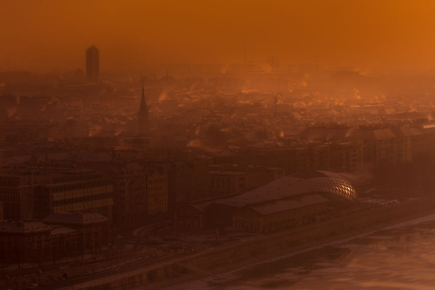 I’ve Been Taking Shots Of Budapest In Fog For 10 Years (17 Pics) I’ve Been Taking Shots Of Budapest In Fog For 10 Years (17 Pics)