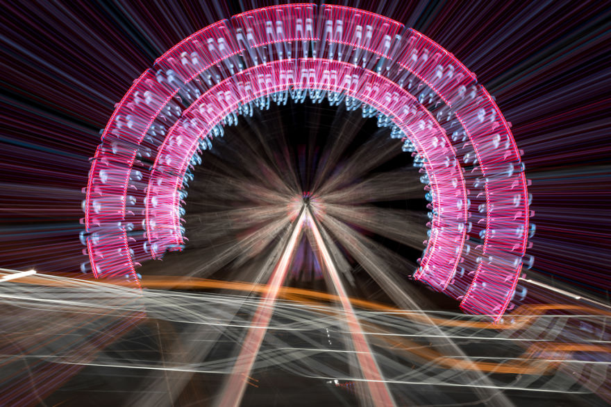13 Long Exposure Zoom Pictures I Took Of A Ferris Wheel 13 Long Exposure Zoom Pictures I Took Of A Ferris Wheel