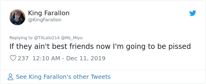 Guy With Mismatched Colored Truck Hood Posts An Ad, People Can’t Believe His Luck When Another Driver Replies Guy With Mismatched Colored Truck Hood Posts An Ad, People Can’t Believe His Luck When Another Driver Replies