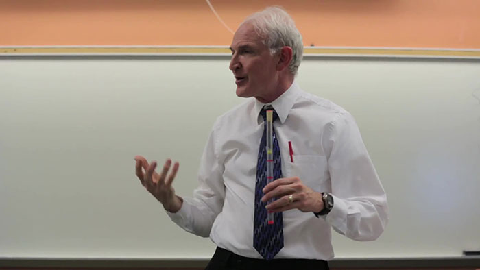 Student Shares A Compilation Of Various Crazy Things Her 70+ Y.O. Physics Professor Did, And It&#8217;s Awesome