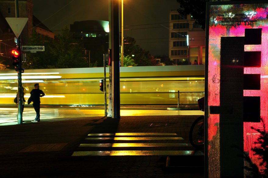 Neon Noir: The Transformation Of A Place From Concrete To Ephemeral (10 Photos)