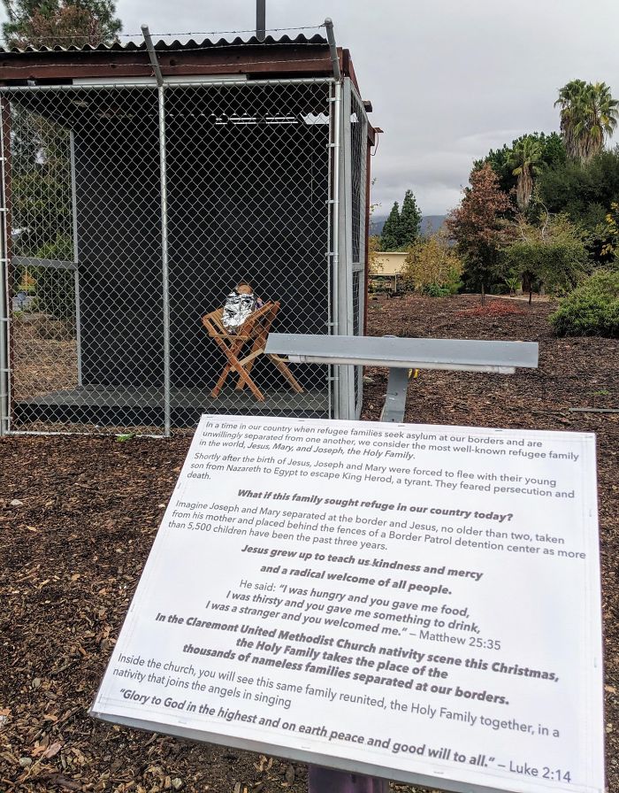 Church Sparks Heated Reactions By Putting Jesus, Mary, Joseph In Separate Cages, Separated By The Border Patrol Church Sparks Heated Reactions By Putting Jesus, Mary, Joseph In Separate Cages, Separated By The Border Patrol