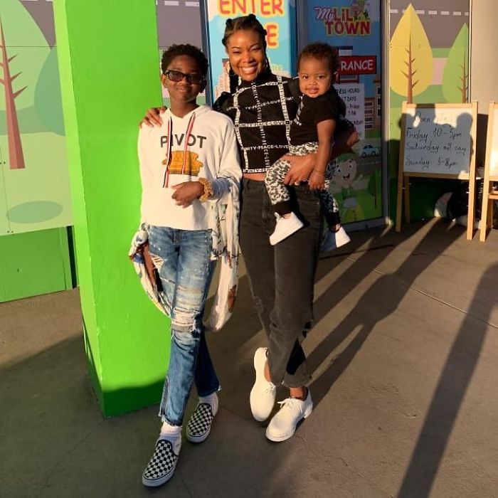 Internet Trolls Attack Dwyane Wade’s Son For Wearing A Crop Top And Fake Nails, He Steps In To Defend Him Internet Trolls Attack Dwyane Wade’s Son For Wearing A Crop Top And Fake Nails, He Steps In To Defend Him