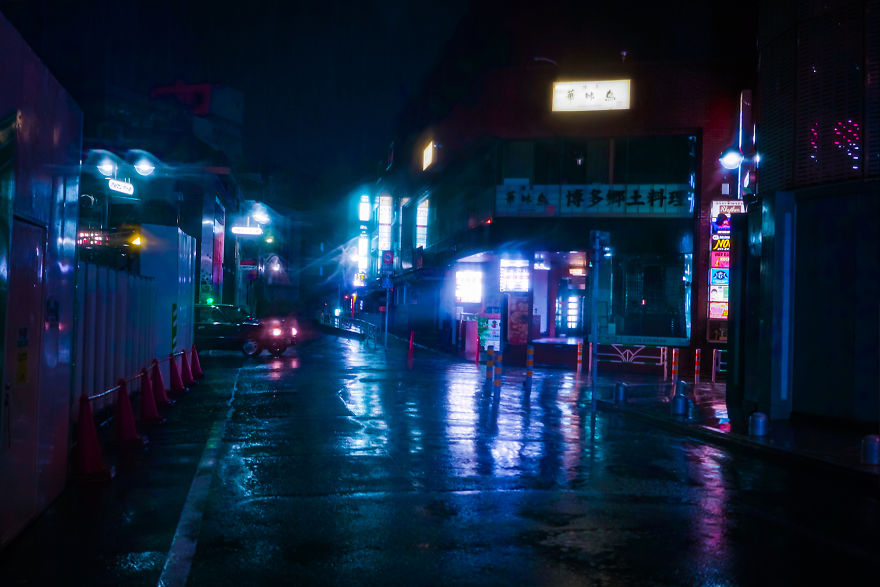 Ghost Shibuya: The Calm Before The Super Typhoon Hit Tokyo In 2019 (18 Pics) Ghost Shibuya: The Calm Before The Super Typhoon Hit Tokyo In 2019 (18 Pics)