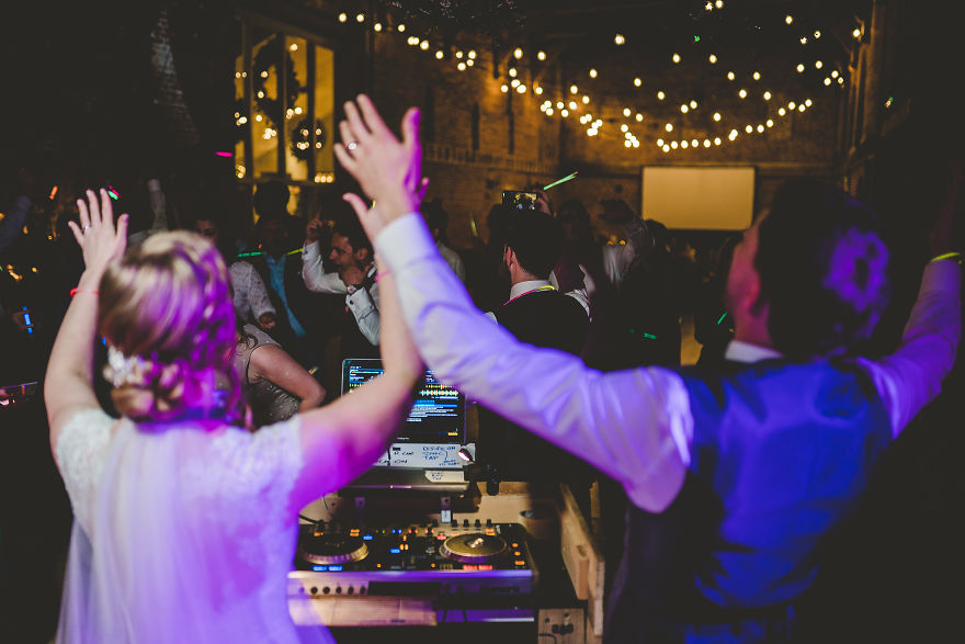 I Photographed A Wedding Where Both The Bride And The Groom Were Djs I Photographed A Wedding Where Both The Bride And The Groom Were Djs