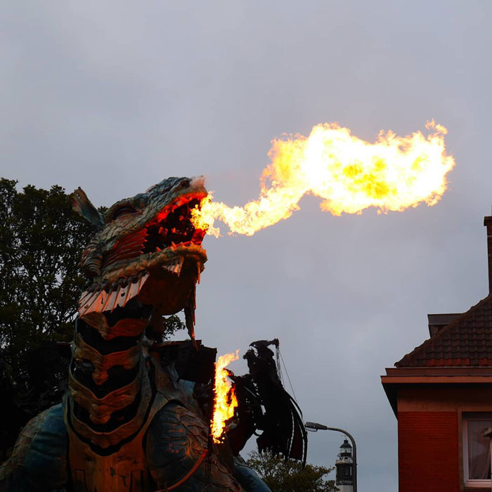 The Citizens Of Calais Witnessed A 25-Meter-Long Fire-Breathing Mechanical Dragon Manned By 17 People