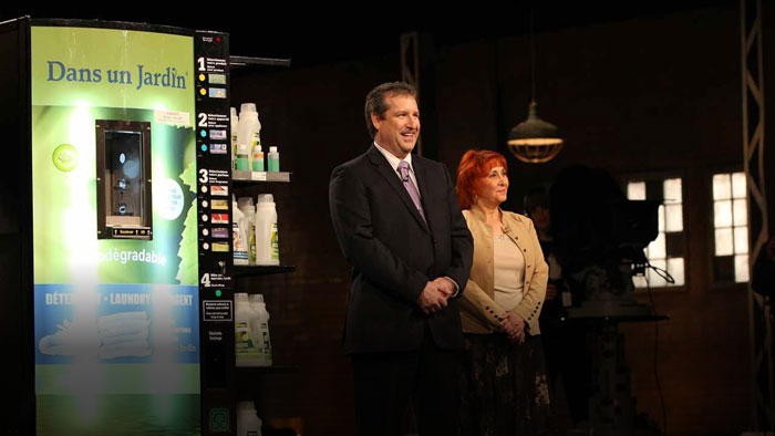 This Drugstore Urges Its Customers To Be Eco-Friendly By Placing A Cleaning Product Refilling Station This Drugstore Urges Its Customers To Be Eco-Friendly By Placing A Cleaning Product Refilling Station