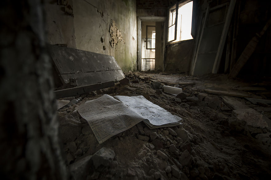 I Photographed An Abandoned Palace In Bratoszewice I Photographed An Abandoned Palace In Bratoszewice