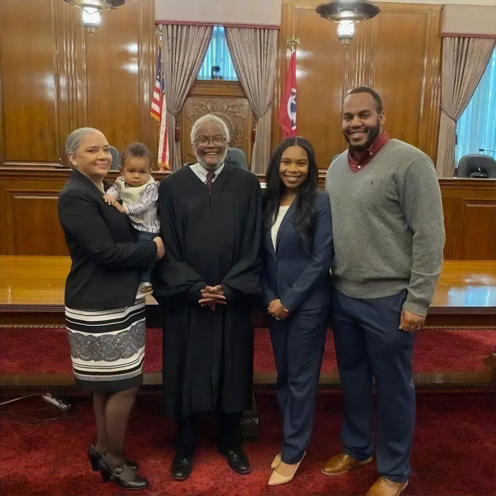 This Awesome Judge Held The Baby Of A Law Student As She Was Sworn Into The State Bar This Awesome Judge Held The Baby Of A Law Student As She Was Sworn Into The State Bar