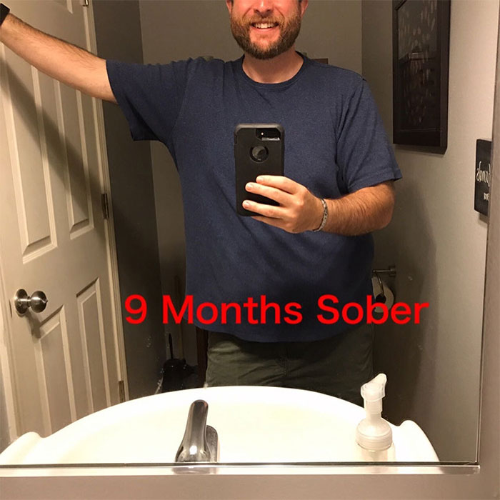 Guy Stops Drinking Alcohol, Shows How Much Sobriety Changed Him In 3 Years Guy Stops Drinking Alcohol, Shows How Much Sobriety Changed Him In 3 Years