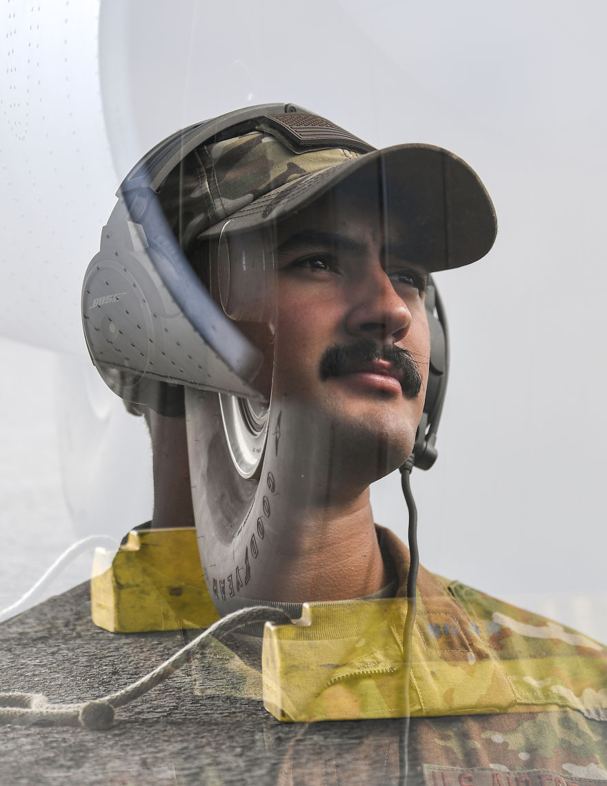 I Stayed Late To Capture The Faces Of Aircraft Maintainers Dedicated To Humanitarian Aid I Stayed Late To Capture The Faces Of Aircraft Maintainers Dedicated To Humanitarian Aid