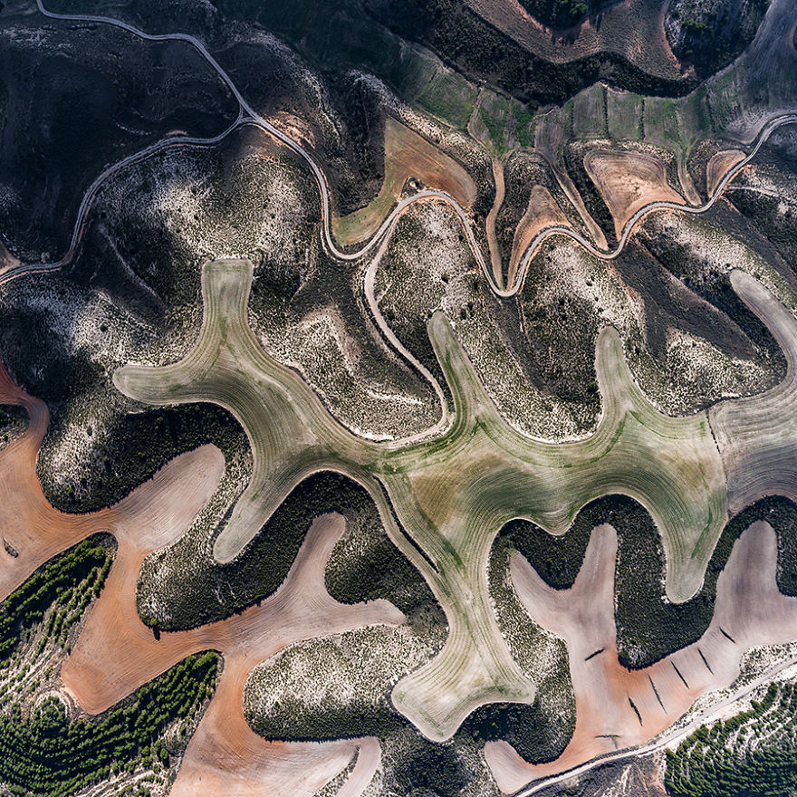 I Photographed Dry Spanish Farmlands That Resemble The Paintings Of Picasso, Miró, And Dalí