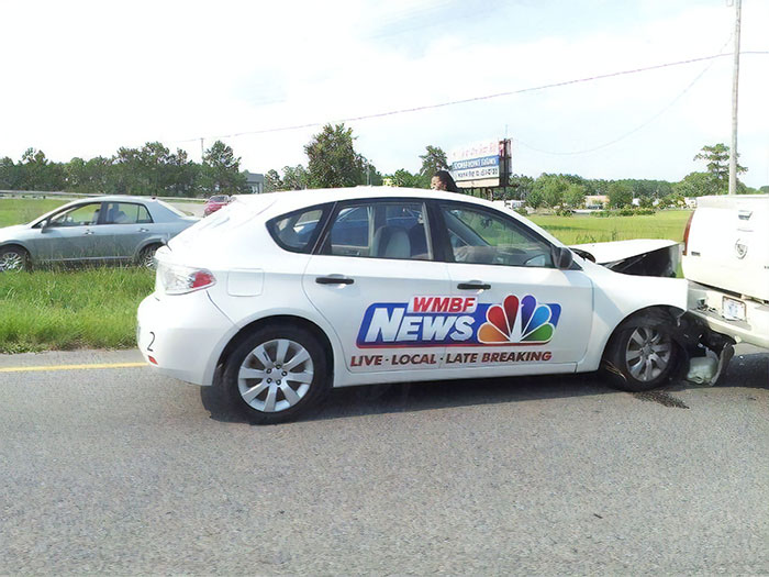 45 Times People Captured Hilariously Ironic Moments (New Pics) 45 Times People Captured Hilariously Ironic Moments (New Pics)