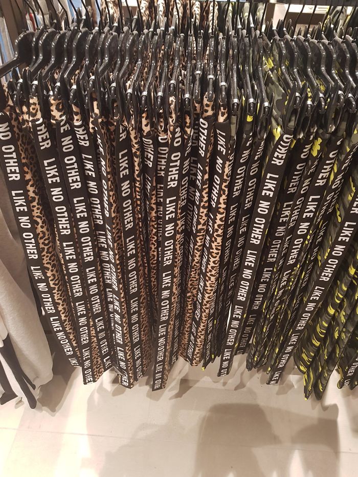 45 Times People Captured Hilariously Ironic Moments (New Pics) 45 Times People Captured Hilariously Ironic Moments (New Pics)