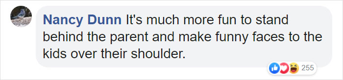 Man Shames Mom For Looking At Her Phone Instead Of Her Kids, She Defends Herself And Shames Him Instead