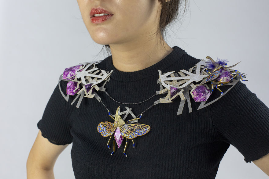 Our 26 Pics Of An Intricate Jewelry Series Made Almost Entirely From Paper Our 26 Pics Of An Intricate Jewelry Series Made Almost Entirely From Paper