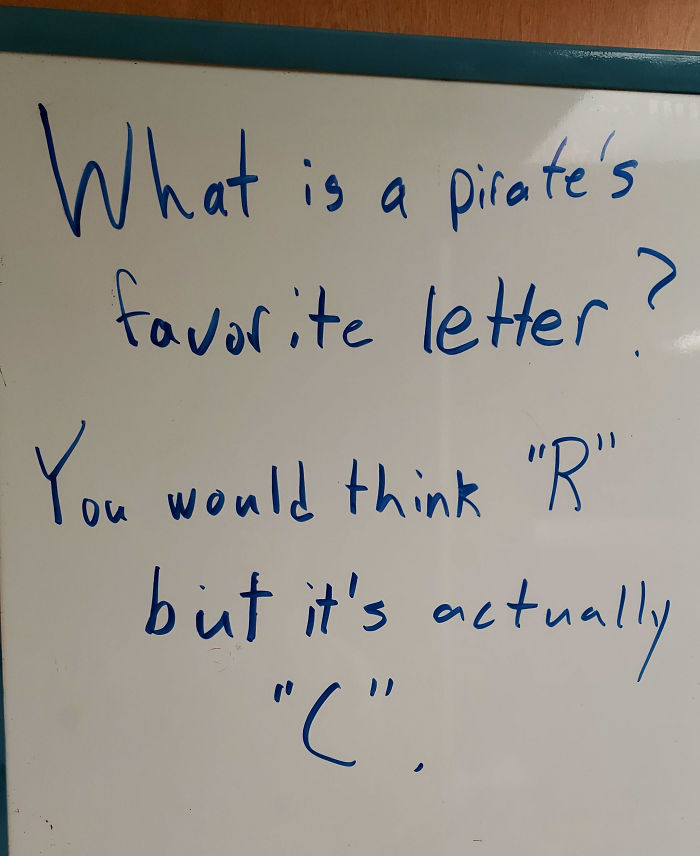 Guy Writes The Stupidest Jokes On A Board At Work Hoping Someone Will Stop Him One Day (24 Pics) Guy Writes The Stupidest Jokes On A Board At Work Hoping Someone Will Stop Him One Day (24 Pics)