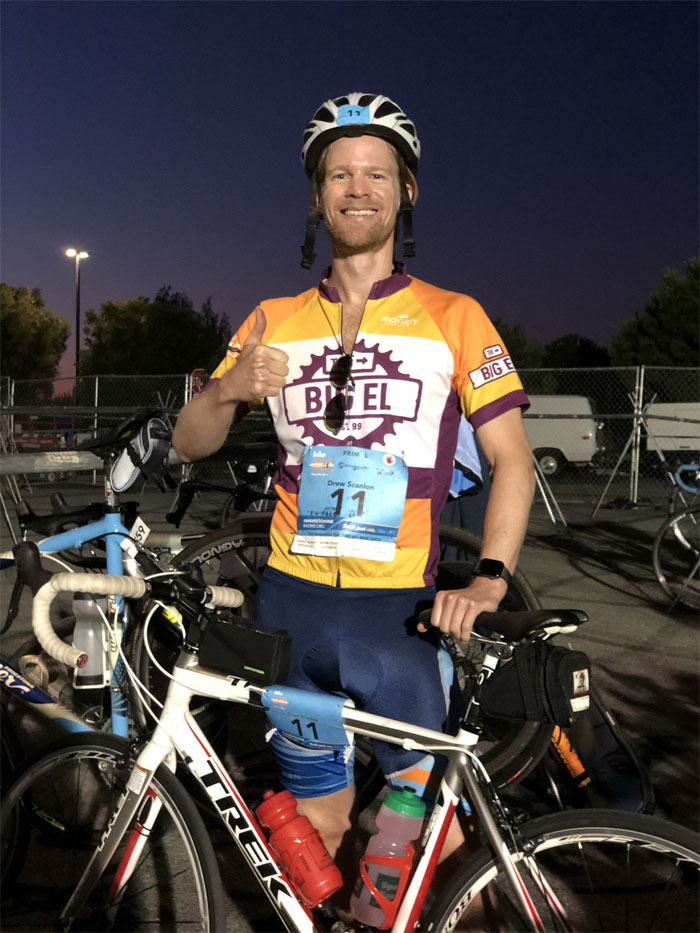 People Are Admiring The Man Known As The ‘Blinking White Guy’ Over Using His Fame To Raise Money For Charity People Are Admiring The Man Known As The ‘Blinking White Guy’ Over Using His Fame To Raise Money For Charity