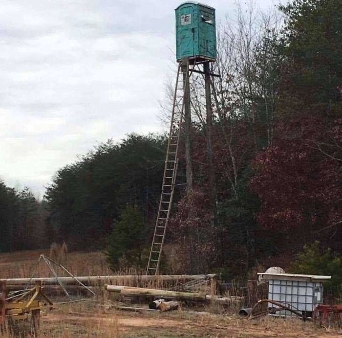There’s A Facebook Group That Posts Toilets With Threatening Auras, And Here’s 40 Of The Best Ones There’s A Facebook Group That Posts Toilets With Threatening Auras, And Here’s 40 Of The Best Ones