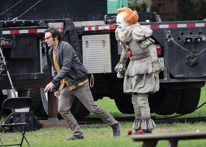 Turns Out, Pennywise’s Crossed Eyes Are Not CGI And It Seriously Spooked Bill Hader On Set