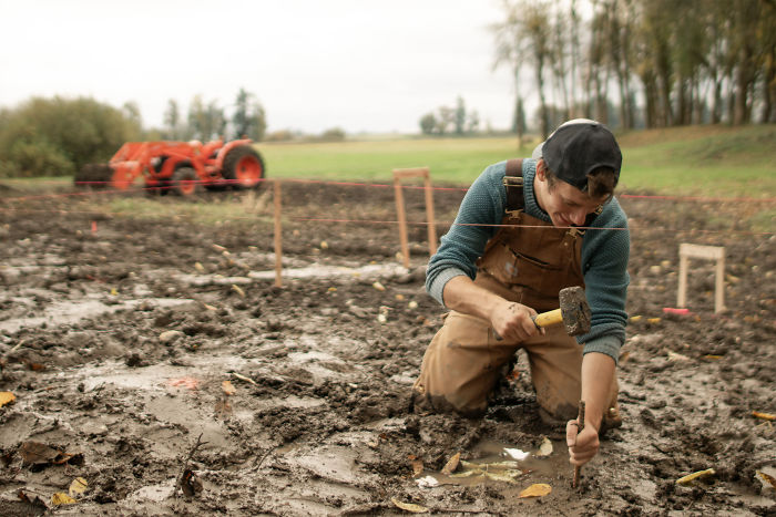Couple Spends A Year Building Their Dream Yurt And It Looks Amazing Couple Spends A Year Building Their Dream Yurt And It Looks Amazing