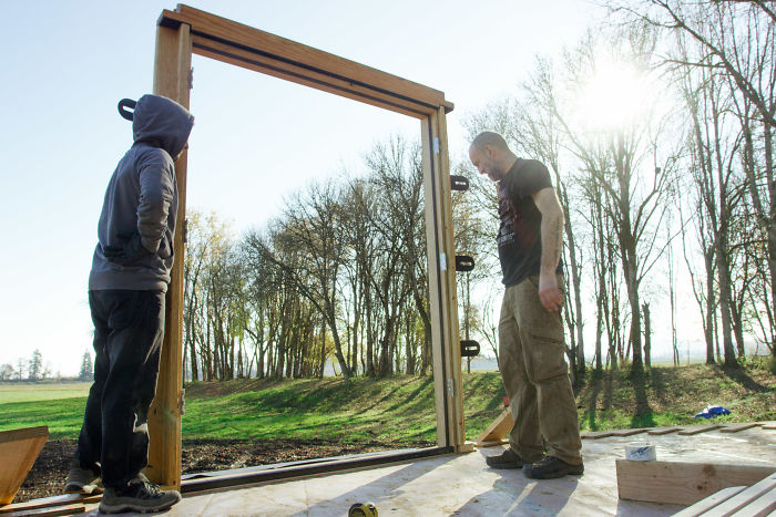 Couple Spends A Year Building Their Dream Yurt And It Looks Amazing Couple Spends A Year Building Their Dream Yurt And It Looks Amazing