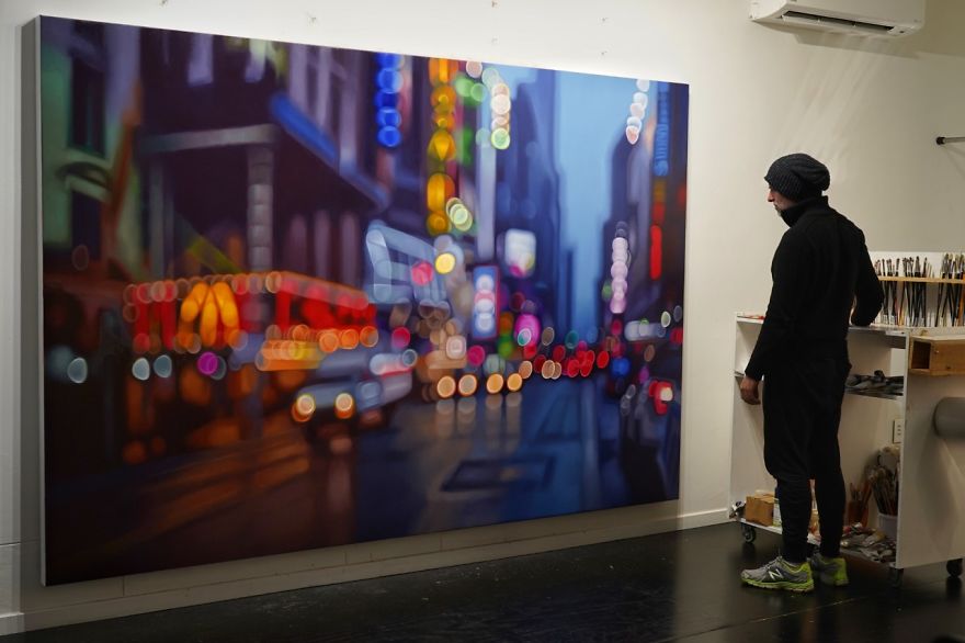 Artist Shows How People With Bad Eyesight See The World Without Glasses In 12 Oil Paintings (New Pics)