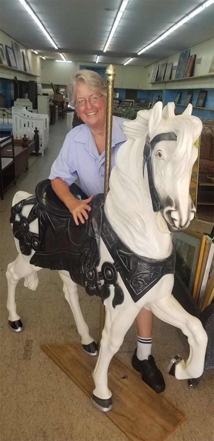 35 Times People Couldn’t Believe Their Luck In Thrift Stores 35 Times People Couldn’t Believe Their Luck In Thrift Stores