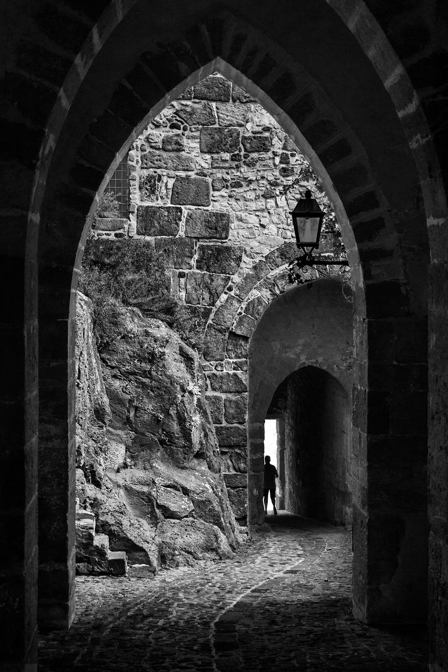 With My Black And White Photography I Try To Illustrate How Isolated We, As A Society, Have Become (20 Pics)