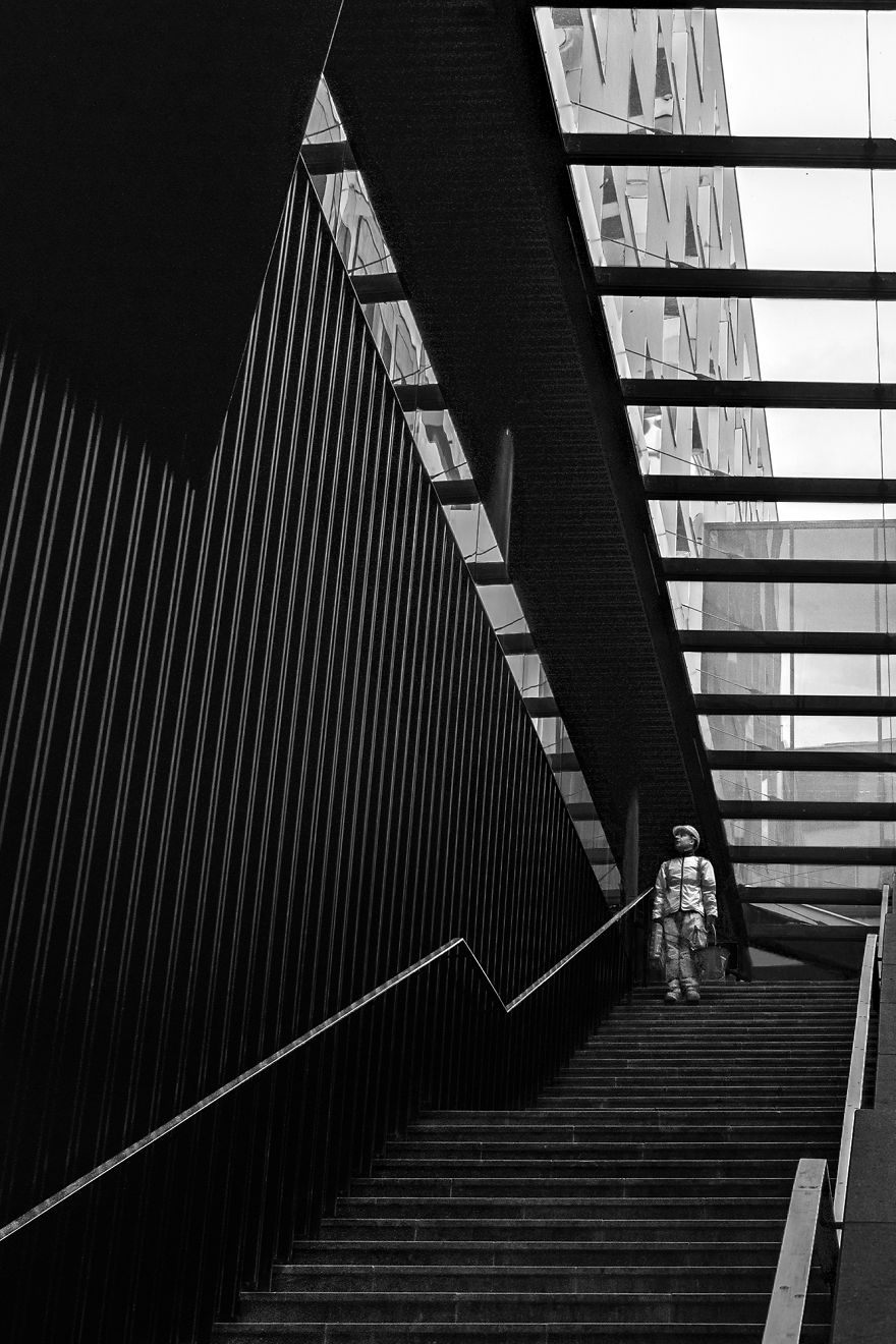 With My Black And White Photography I Try To Illustrate How Isolated We, As A Society, Have Become (20 Pics)