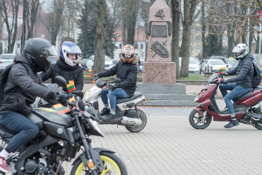 700 Samogitians Congratulated Lithuania By Adorning 30 Urban And Regional Places With The Tricolour 700 Samogitians Congratulated Lithuania By Adorning 30 Urban And Regional Places With The Tricolour