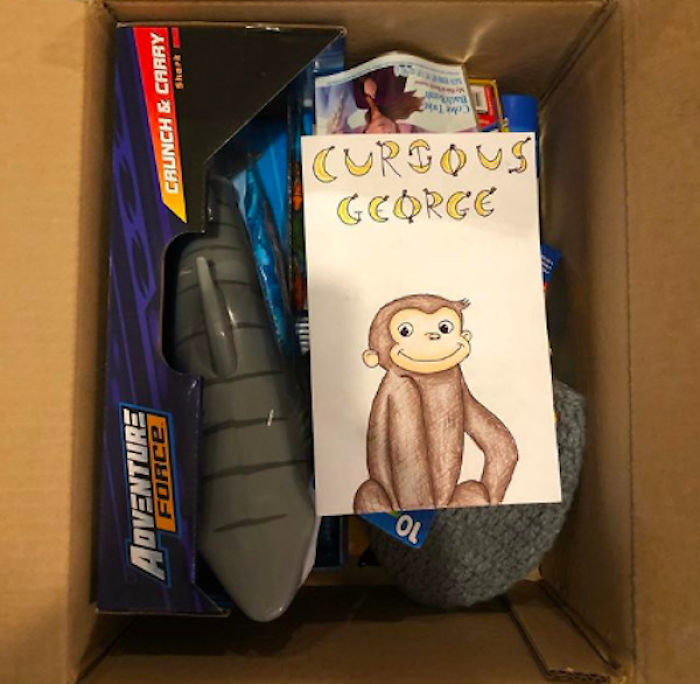 I Want To Cheer Up People With Life-Threatening Diseases So I Send Them Cheer Packages (19 Pics) I Want To Cheer Up People With Life-Threatening Diseases So I Send Them Cheer Packages (19 Pics)