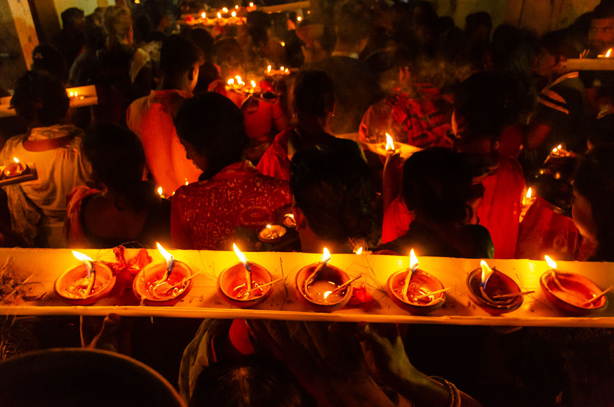 I Capture A Ritual Of Hindu Devotees Called “Rakher Upobash” I Capture A Ritual Of Hindu Devotees Called “Rakher Upobash”